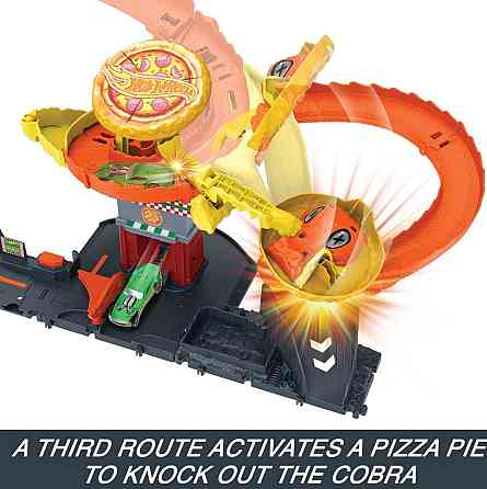 Трек Хот Вилс Атака Кобры Hot Wheels City Pizza Slam Cobra Attack. Харьков