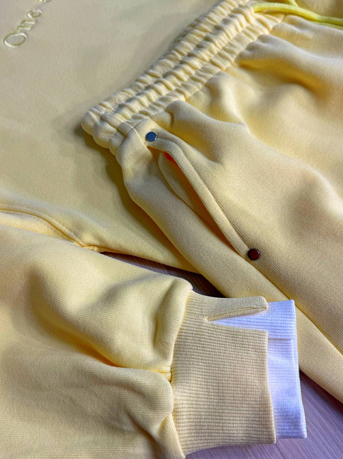 Костюм женский A-N 27063 свитшот и джогеры оверсайз с вышивкой желтый, желтый, M Киев - изображение 18