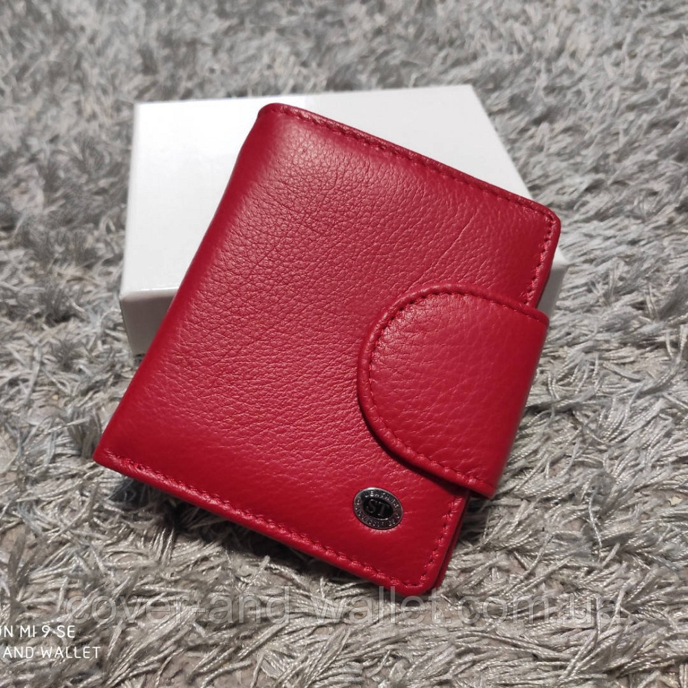 Маленький жіночий шкіряний гаманець червоного кольору з монетницею ST Leather Київ - фото 2