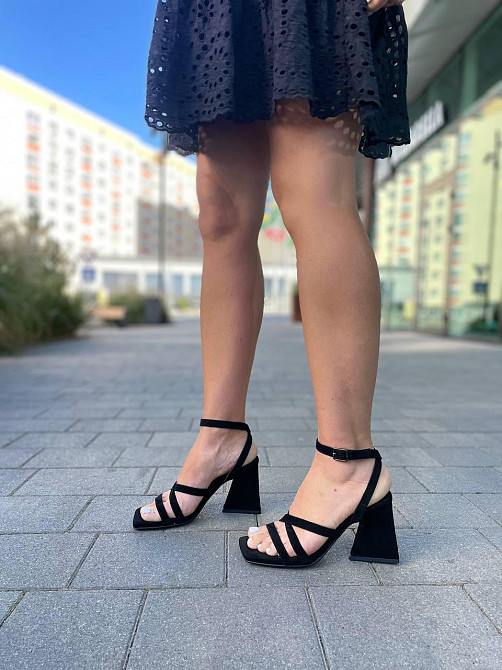 LIRIO Стильні жіночі босоніжки чорні з натуральної замші на грубому каблуці LIRIO L0282/8073-СТ Коломыя - изображение 9