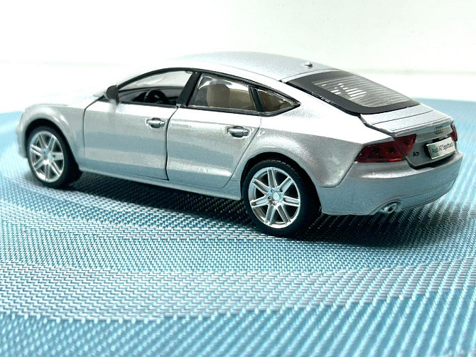 Машина металева Автопром Audi A7 Sportback світло звук відчиняються двері 1:32 Сіра (68319) Чернігів - фото 8