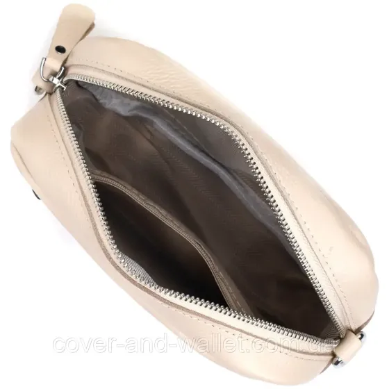 Женская прямоугольная сумка-кроссбоди молочного цвета из кожи Leather Collection Киев