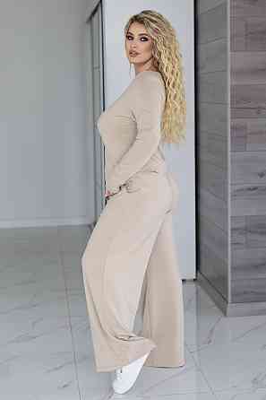 Жіночий костюм з асиметричним лонгслівом "Travel" | Батал Бежевий, 54-56 Київ