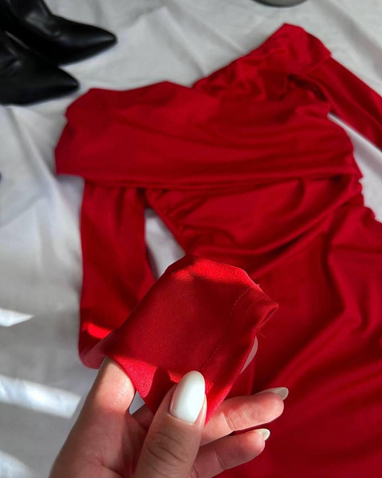 Женское изысканное платье макси с драпировкой микродайвинг Красный, 42/44 Одесса - изображение 2