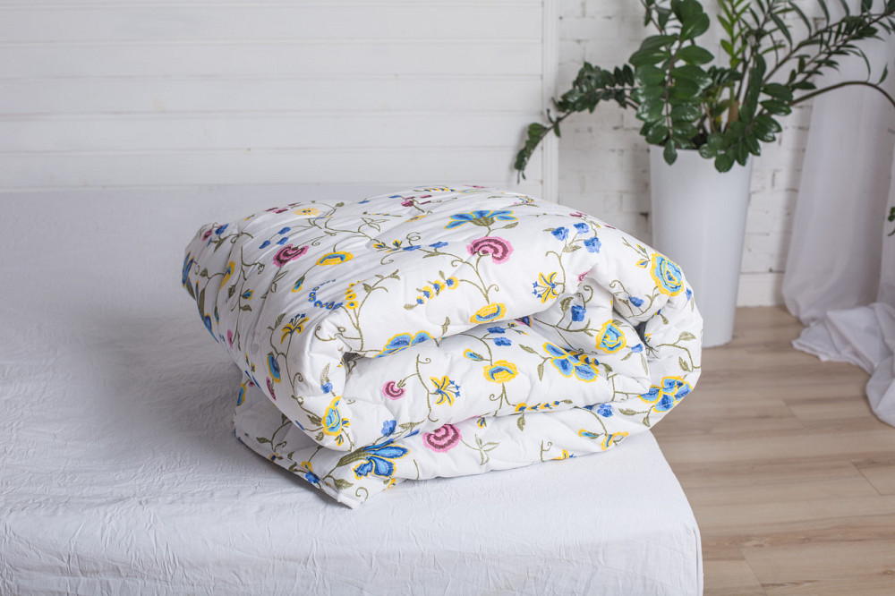 Novita Ковдра Novita 172х205 см антиалергенна двоспальна стьобана з бязі біла 20-0256 Blue Киев - изображение 1