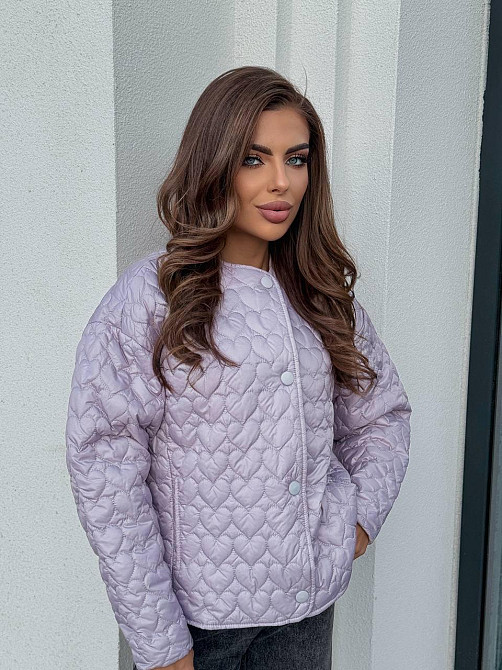 Жіноча повсякденна куртка з сердечками на кнопках плащівка Лаке на силіконі Сірий Одеса - фото 6