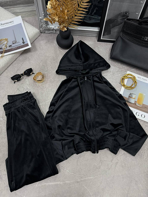 Женский повседневный велюровый костюм двойка: кофта и штаны Черный, 50/52 Одесса - изображение 7