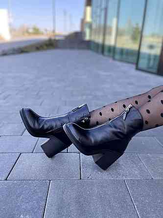 Lexi Жіночі черевики Lexi чорні натуральна шкіра каблук 9 см розмір 36-40 (3048/1) Коломия