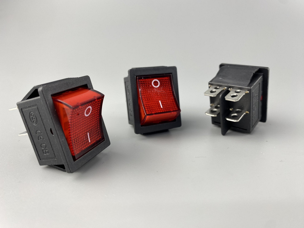 Перемикач клавішний червоний, 25 ммх31мм, 4 ніжки Мукачево - фото 1