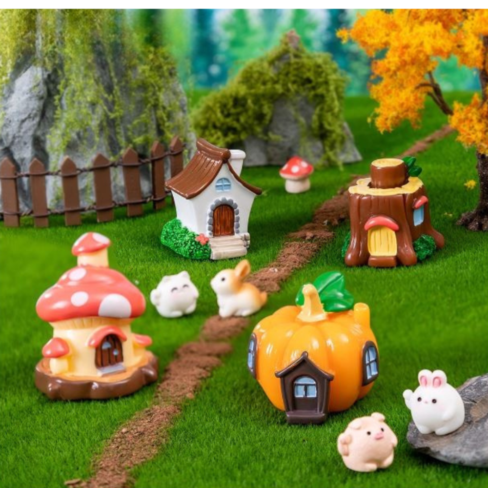 Миниатюрный сказочный домик 4 х 3.3 см для микроландшафта, хендмейда Одесса - изображение 1