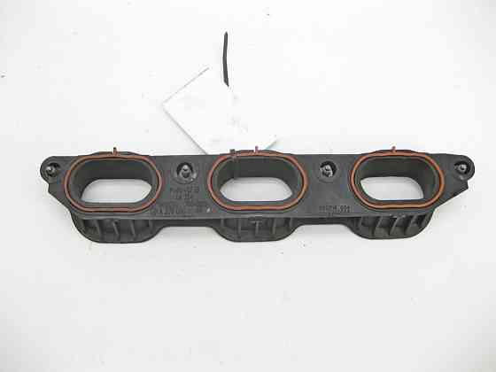 Mercedes-Benz  A2760900344 Проміжний фланець між впускним колектором та лівою головкою двигуна M276 Одеса