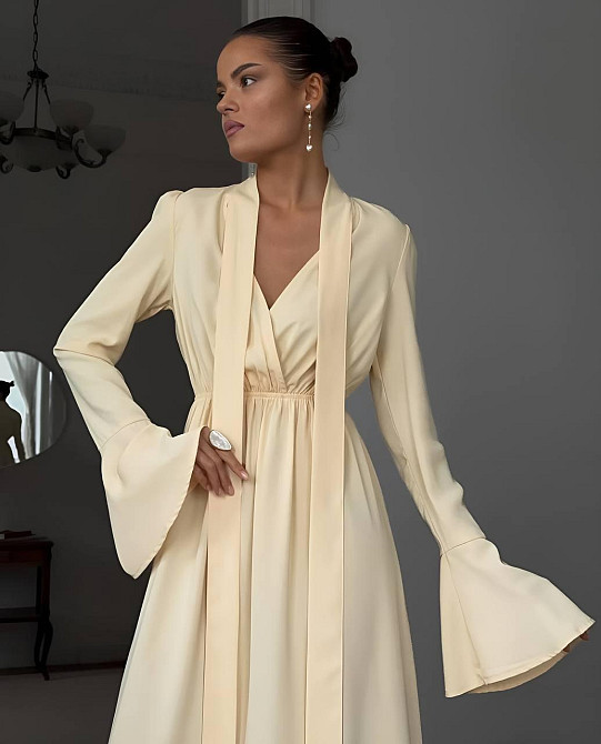 Жіноче романтичне приталене плаття костюмка Жовтий Одеса - фото 2