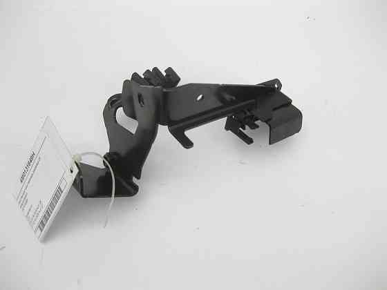 VAG  4M0131649H Кронштеїн датчика перепаду тиску ОГ металевий Одеса