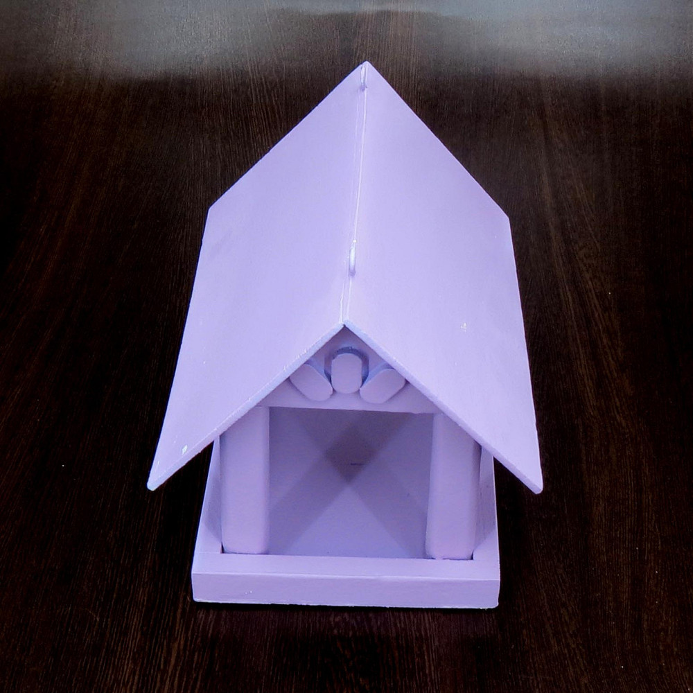 Кормушка садовая для птиц 