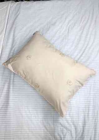 Подушка для сну гіпоалергенна Decorator Wool 50x70х20 см, колір бежевий (84-175) Київ