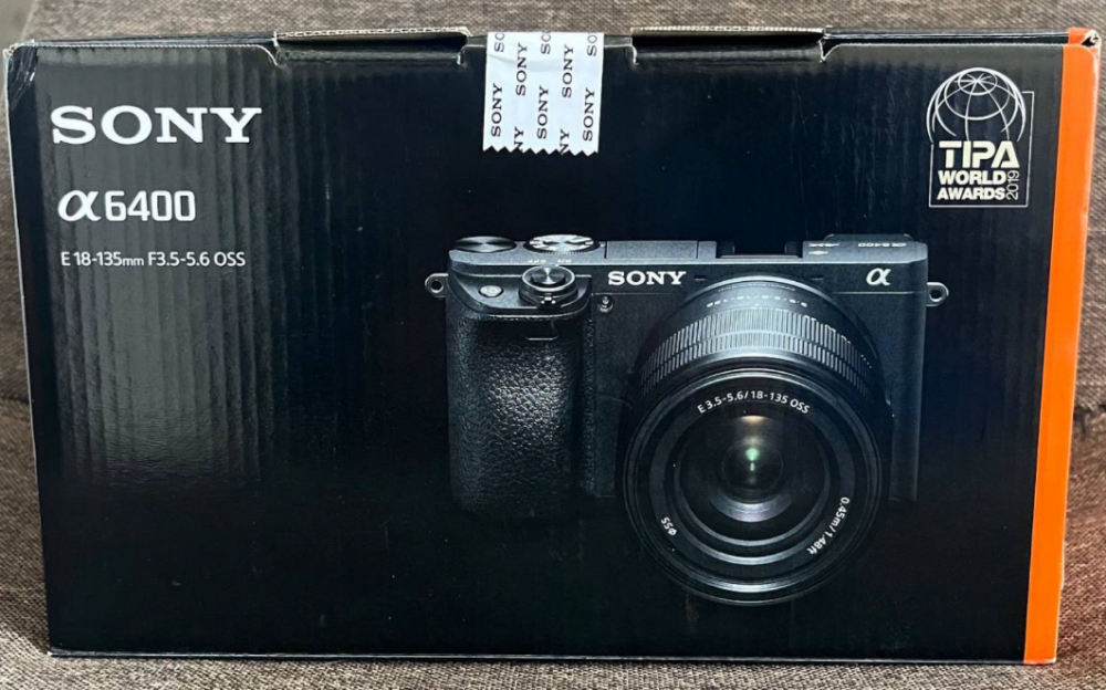 Бездзеркальний фотоапарат Sony Alpha A6400 kit (18-135mm) Black Київ - фото 1
