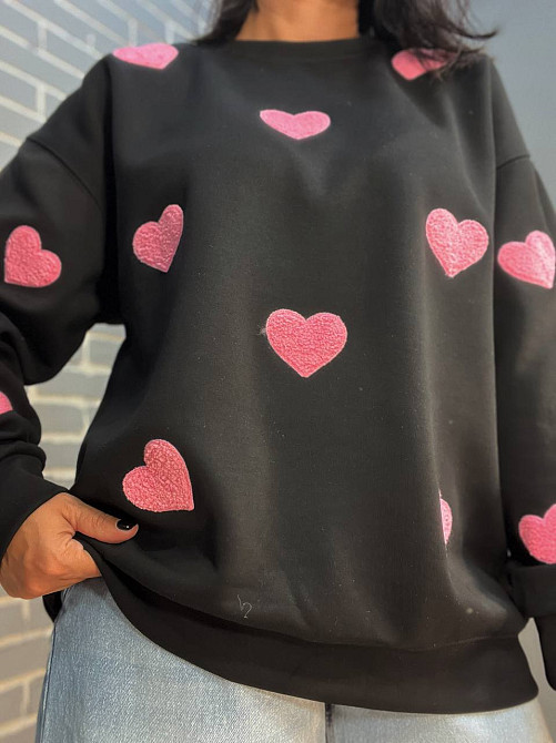Свитшот женский W 2975 оверсайз с объемными сердцами, черный, one size Киев - изображение 10