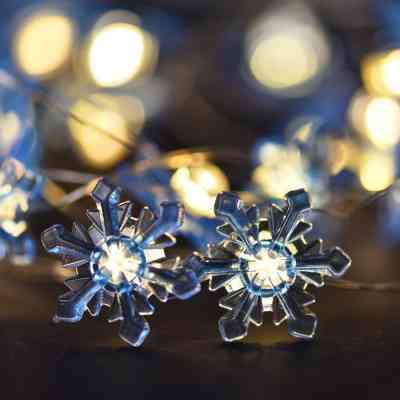 Гирлянда YES! Fun На медной проволоке Снежинки 20 LED Тепло-белая 2.2 м На батарейках (801212) Винница