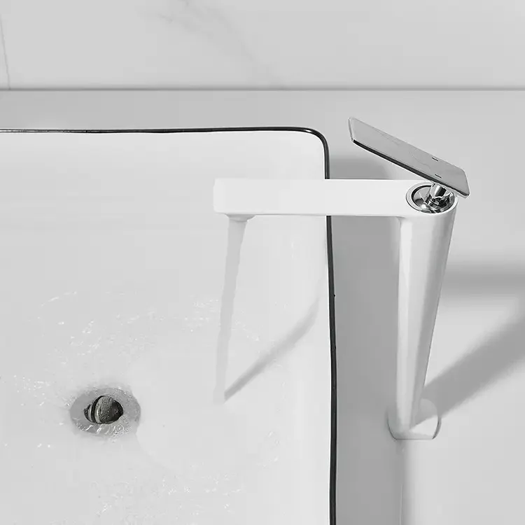 Змішувач латунний дизайнерський для умивальника одноважільний кран WanFan Білий Хром Кам'янець-Подільський - фото 3