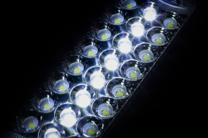 Фонарь ALMINA переносной светодиодный с повербанком 24 LED, ЗУ 220V, сменный аккумулятор 6В Power Bank Київ - фото 8