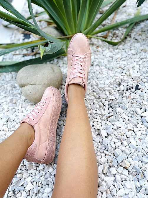 No brend Кросівки жіночі пудра (весна-осінь, еко-замша) (1510) лише 40р. Коломыя - изображение 2