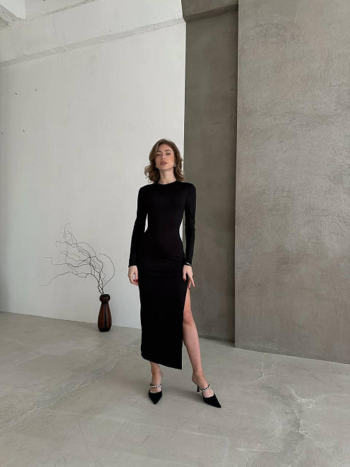 Жіноча витончена сукня міді з розрізом щільний мікродайвінг Чорний Одеса - фото 4