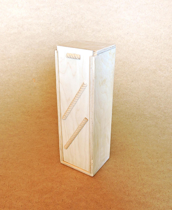 Подарочная коробка 