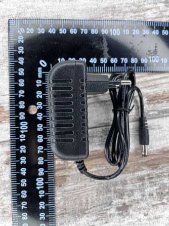 Блок живлення 12В 2А, мережевий адаптер із LED-індикатором, штекер 5.5×2.5 мм для електроніки Київ