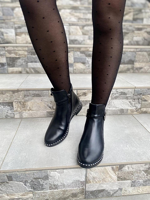 Vesna Черевики жіночі VESNA чорні натуральна шкіра з хутром висота 11 см (2422) 36 і 39 Коломия - фото 2