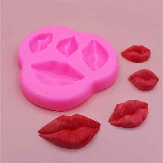 Молд силиконовый Губы 85 на 82 мм розовый Киев