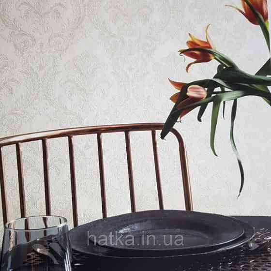 Шпалери вінілові на паперовій основі Sirpi Italian Silk 7 вензелі дамаски під гобелен молочні сріблясті Київ