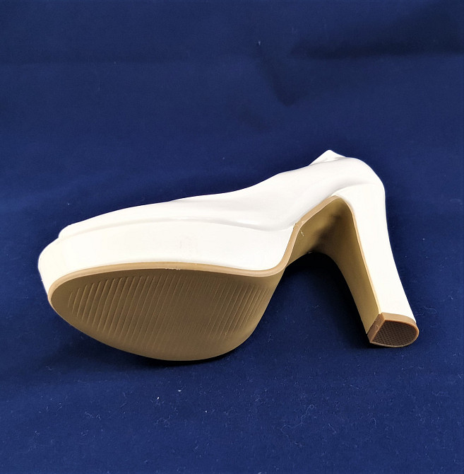 Жіночі Білі Туфлі на Кабуці Лакові моделі (розміри: 37) - 02-2 Дніпро - фото 4