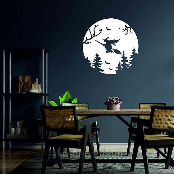 Декоративное настенное Панно «Ведьма на луне», Декор на стену 90*90 см, Белый Киев