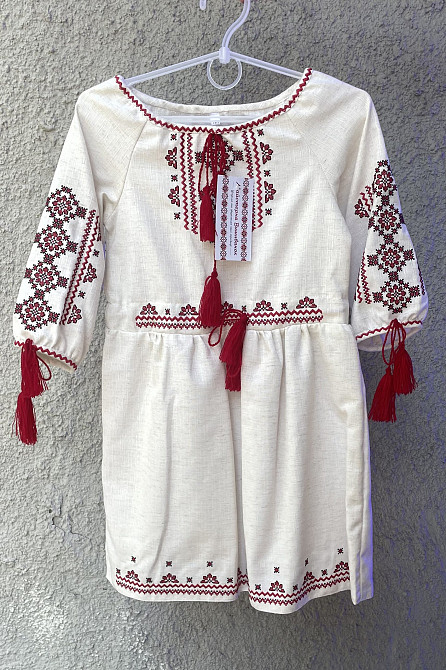 Платье-вышиванка для девочки Светлана с рукавом 3/4 бежевого цвета и красным орнаментом Сумы - изображение 1