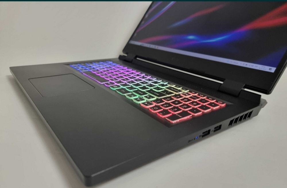 Ноутбук: ASER Nitro 17 R7 6800H/RTX 3060/RAM 16Gb/ SSD 512Gb/144Hz Київ - фото 3