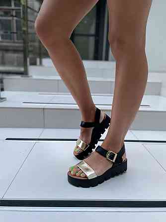 Kentro Босоніжки жіночі KENTO 3222 золото/чорний (літо, шкіра натуральна) (922) лише 38р.і 40р. Коломыя