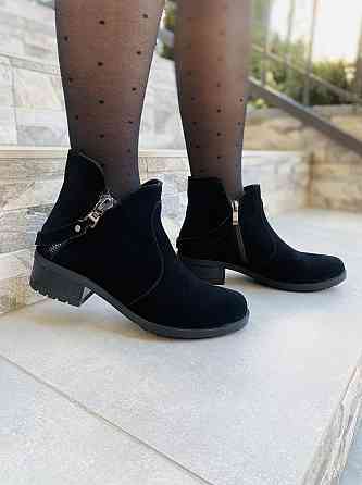 Жіночі черевики D and V чорні натуральна замша 37р.-24,5см 39р.-25,5см (1237) Коломия