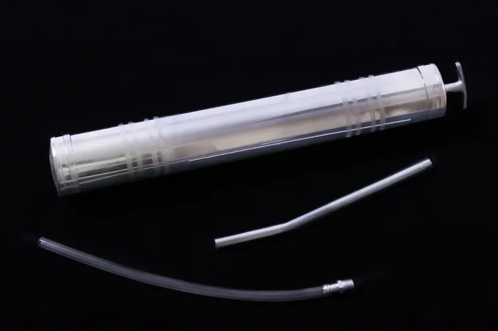 Шприц для залива масла Intertool 1000мл со шлангом и трубкой Винница - изображение 1