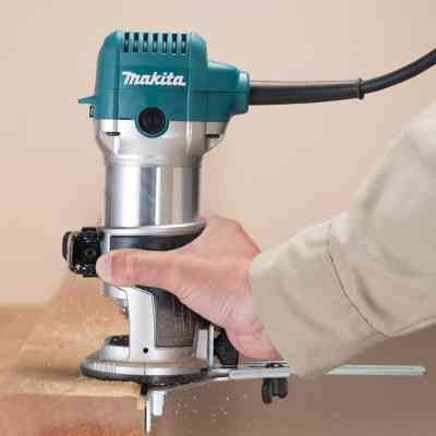 Фрезер Makita RT0702CX2 710ВТ, цанга 6 та 8мм, 10000-34000об/мин (RT0702CX2) Винница