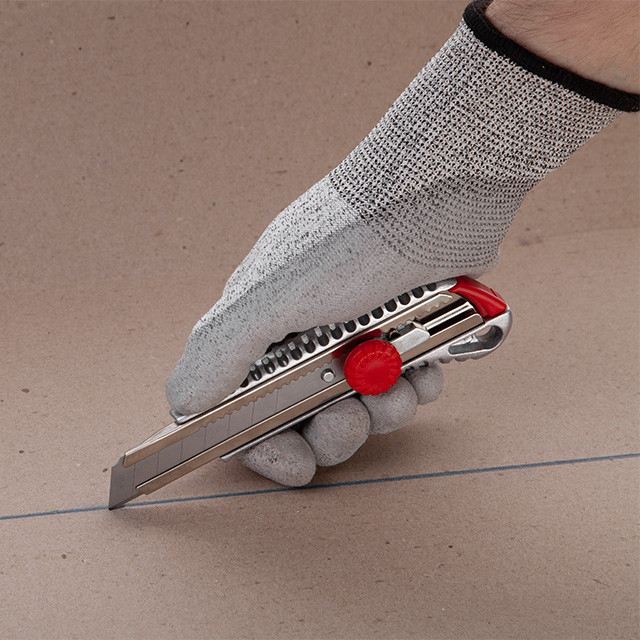 Ніж сегментний, 18 мм, металева напрямна, алюмінієвий корпус, гвинтова фіксація INTERTOOL HT-0507 Киев - изображение 8