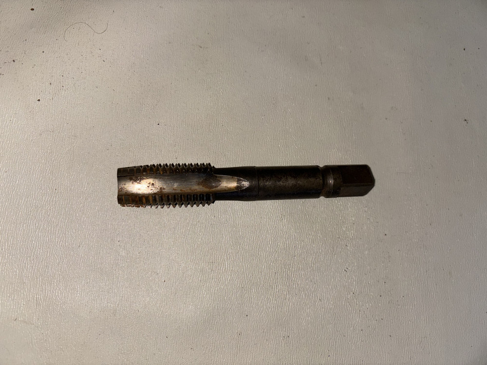 Метчик машинно-ручной М24х3. СССР. Харьков - изображение 1