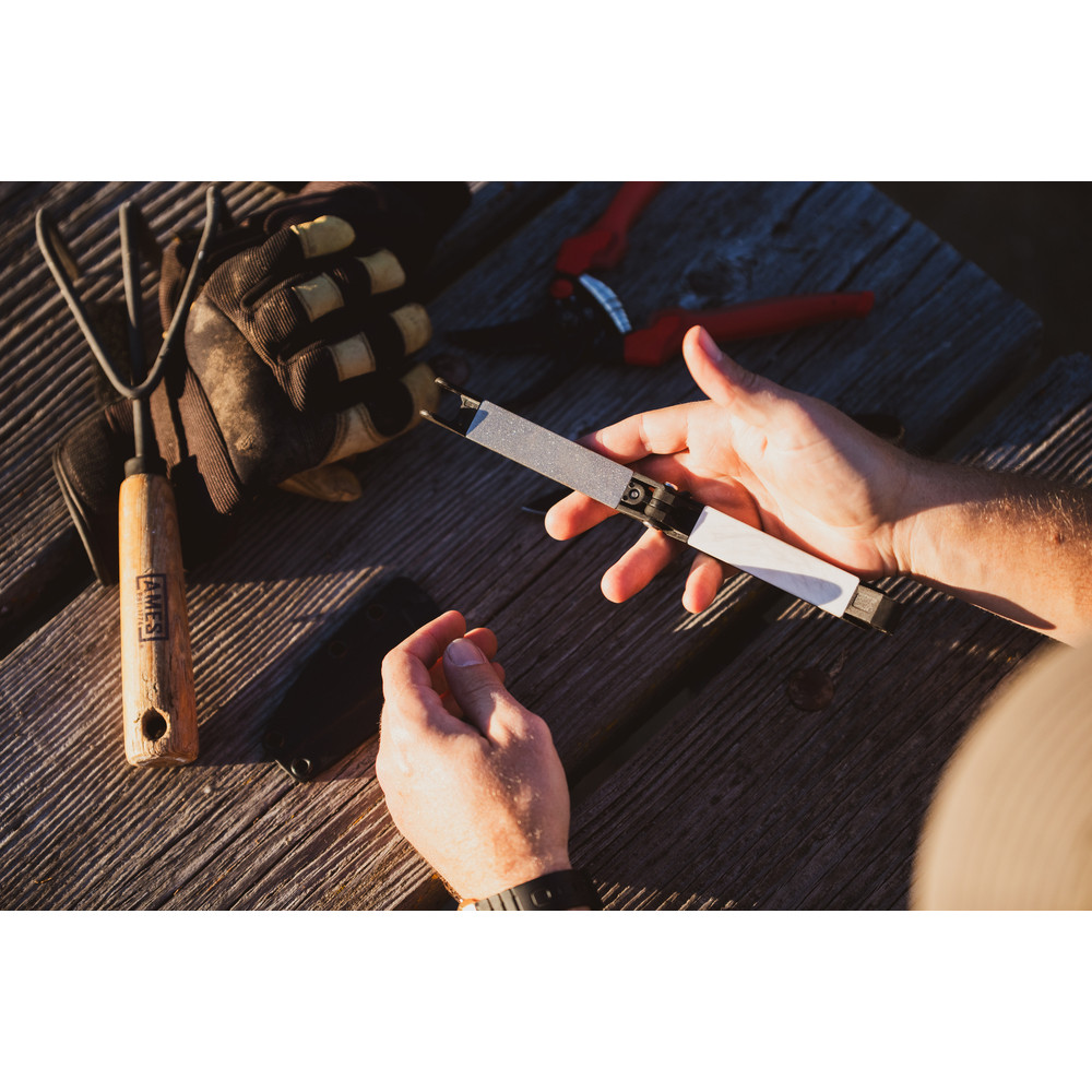 Точилка механічна кишенькова Work Sharp Folding Field Sharpener WSEDCFFS-I Киев - изображение 17