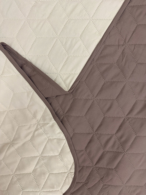 Покрывало двустороннее Decorator Microfiber куб 215x240 см капучино с бежевым (85-115) Киев - изображение 2