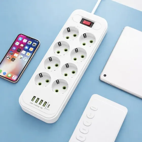 Сетевой удлинитель/фильтр/разветвитель (D6) 6х220V + 4хUSB+ 1хType-C 3 метра Коломыя