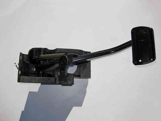 Mercedes-Benz  A2032900618 Педаль гальма з кронштейном C-Class W203 CLK C209 CLC Sportcoupe C203 Одеса