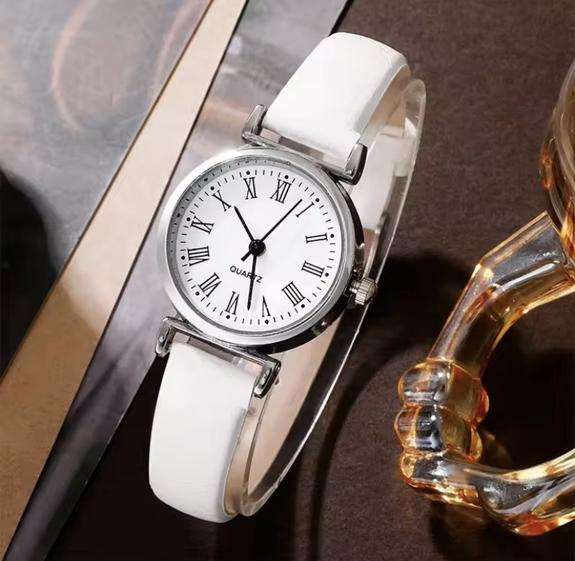 Подарочный набор для женщин Сердце наручные часы браслет ожерелье серьги без подарочной коробки белый Киев - изображение 4