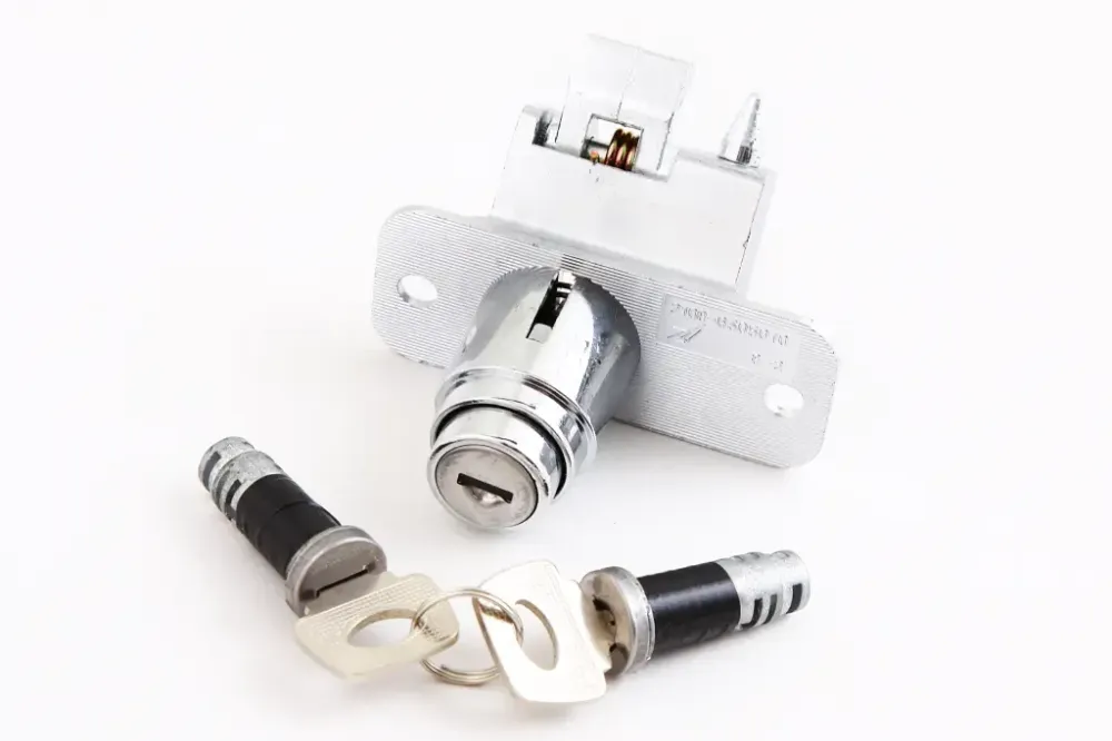 Замок багажника 2108 з циліндрами хром. Flagmus Вінниця - фото 1