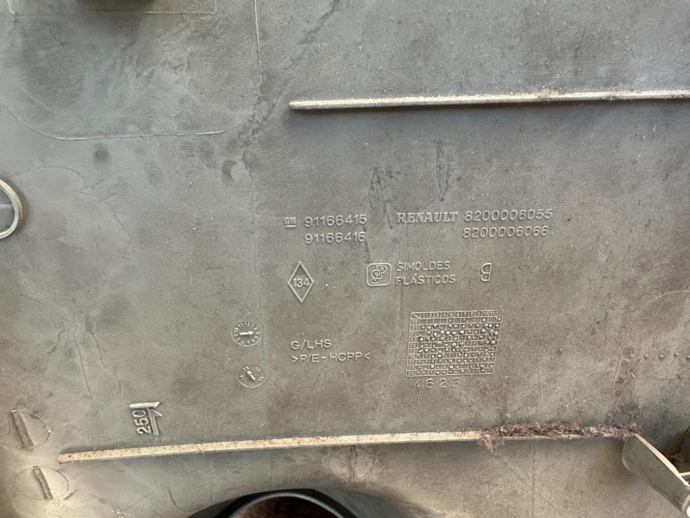 Пластик накладки салону Renault Trafic 2001-2006 Ковель - фото 3