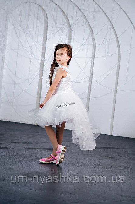Детское нарядное платье удлиненное сзади белое 116-128 Кривой Рог - изображение 6