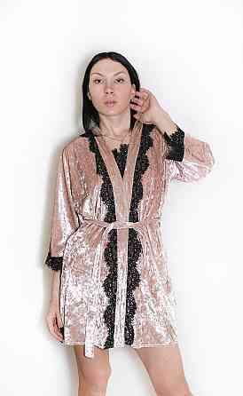 Женский домашний комплект пижама с халатиком из мраморного велюра Бежевый M Харьков